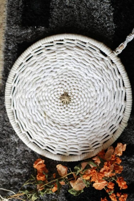 amlavati_macrame_mandala_art